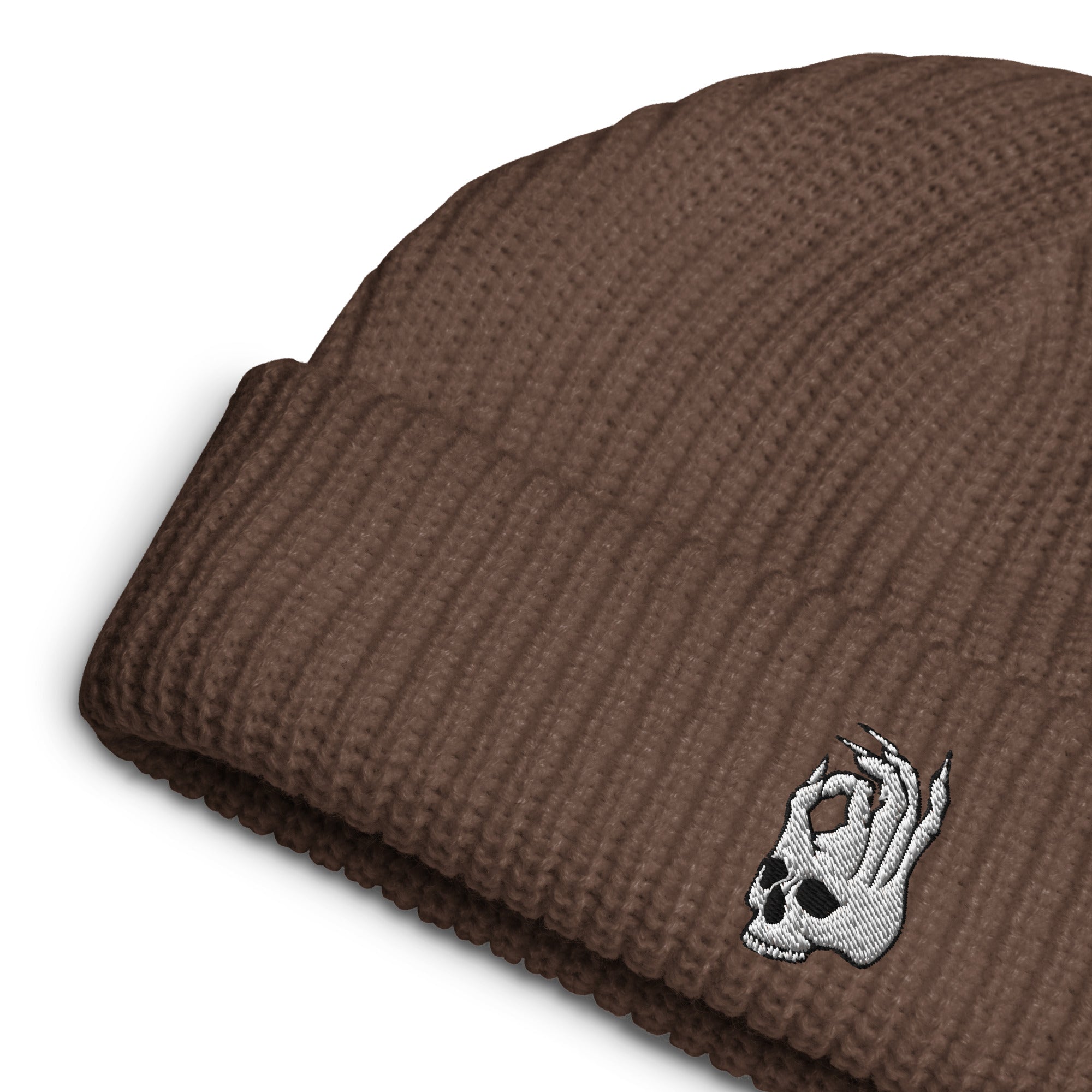 Hellbeing Skull walnut fisherman beanie, fabric and label detail