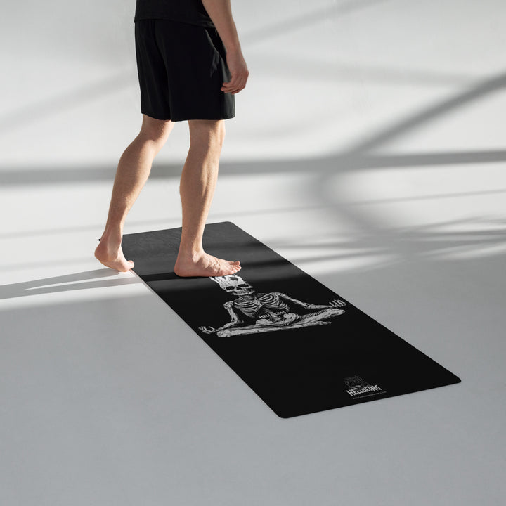 Hellbeing meditating skeleton yoga mat, design overview